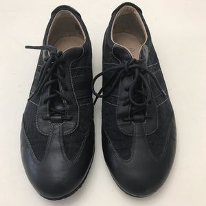 JOAN  & DAVID SNEAKERS